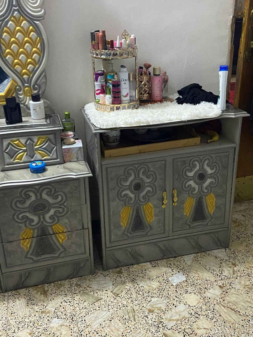 للبيع  ستعمال قليل السعر 750 وبيها مجال قليل ***********
