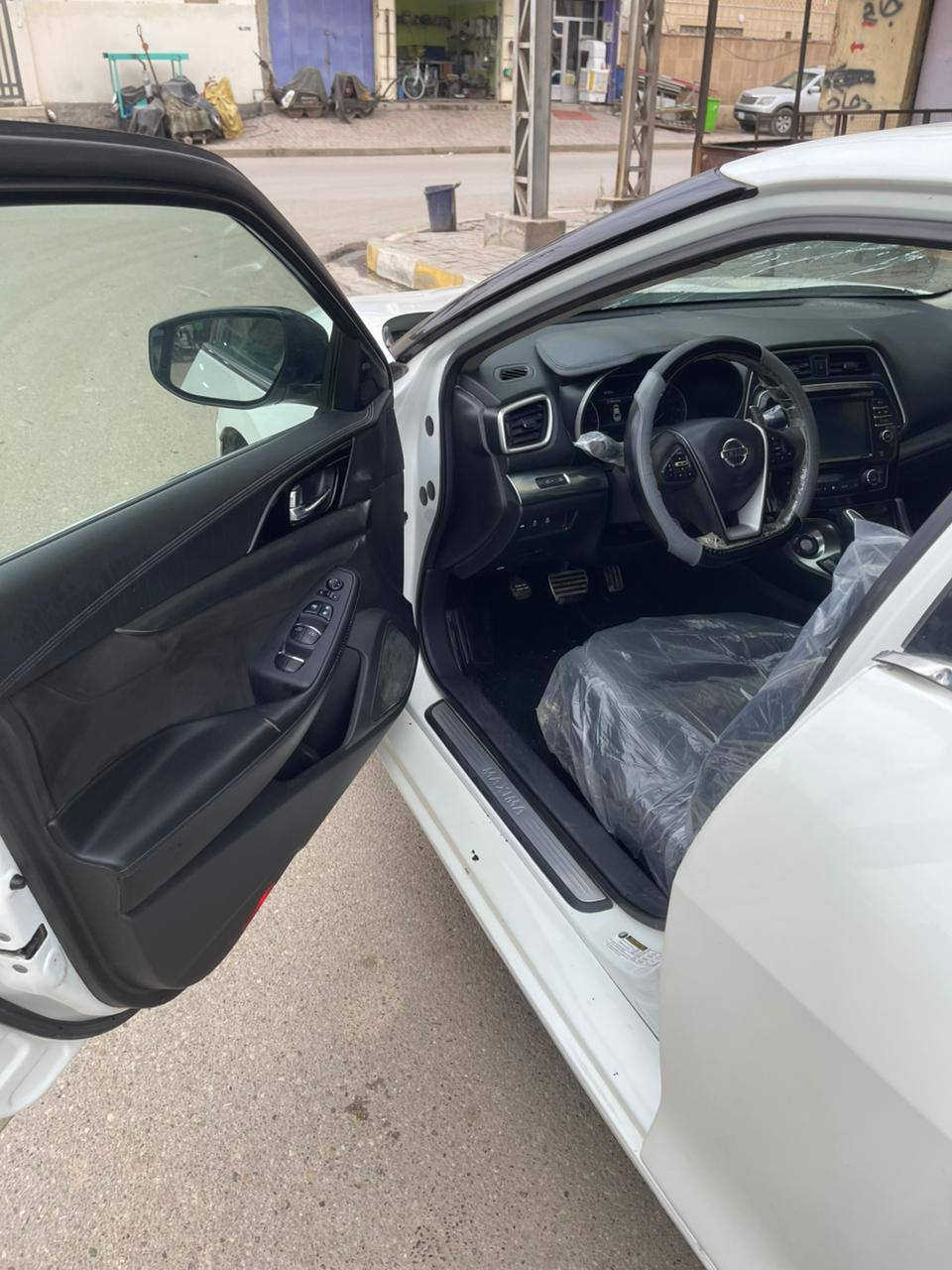 سياره مكسيما 2016 فول مواصفات معاعده الفتحه محرك 6 سلندر گير ومحرك كفاله تخم تاير جديد تبرد ثلج سياره بعده عل وضع الشركه تشغل عن بعد 3بصمات شفتات بل سترن سياره رياضيه حادثه بل جنطه من امريكا سعر 80 بيه مجال المكان هيت
رقم ***********
