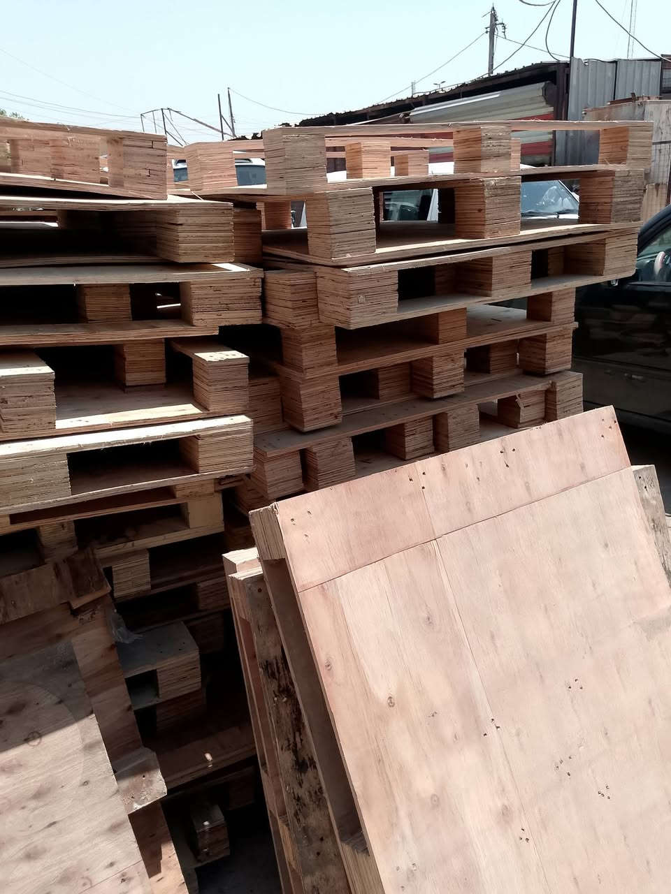 السلام عليكم
سكيب بلوك العدد 60 قياس متر * متر وقياس 124*84 بغداد للاستفسار ***********
