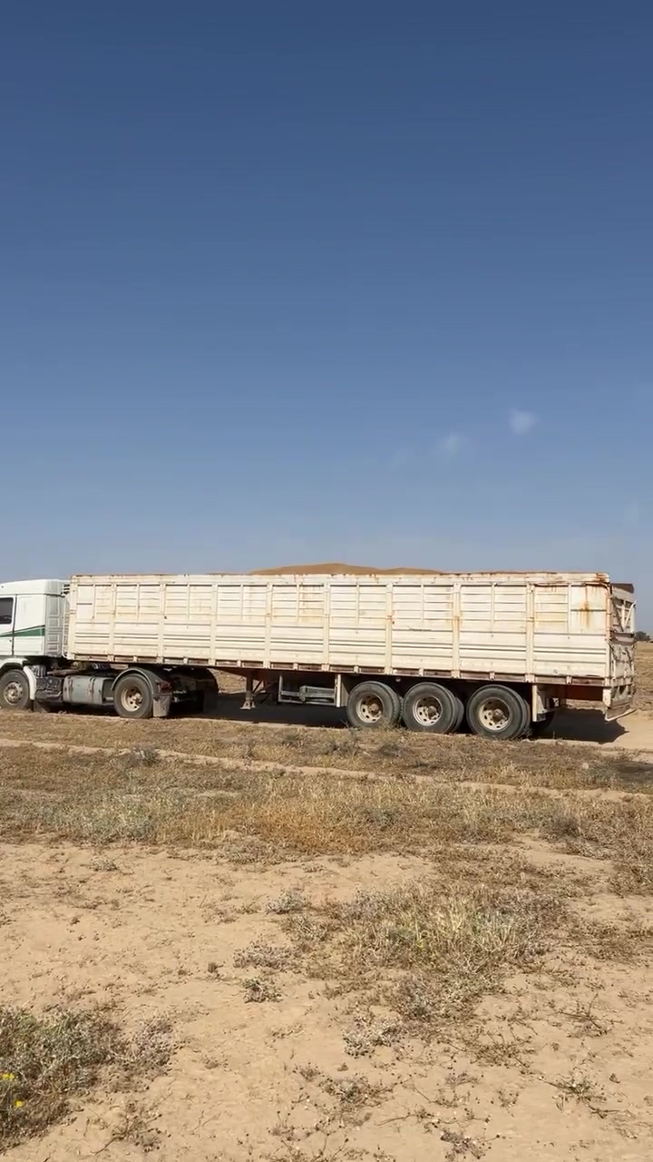سكانيا ١٣ موديل ٩١.  محرك ١٢ ونص
كير مكينه اكسن كله شرط سيارة جوا الشغل هي والعيربانه رقم صلاح الدين أنا الشرعي تحويل فقط . مكاني موصل ***********
