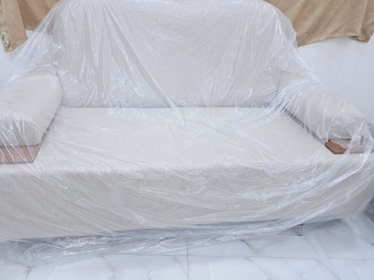 تخم عراقي عشر مقاعد ويا طبلات ثلاثيه وكوشات  صار يومين من اشتريته وطلع جبير ع صاله وبعده بل كيس ممستخدم


**إذا كنت صاحب هذا الإعلان وتريد حذفه لأي سبب، رجاءا أرسل رسالة إلى الدعم الفني**