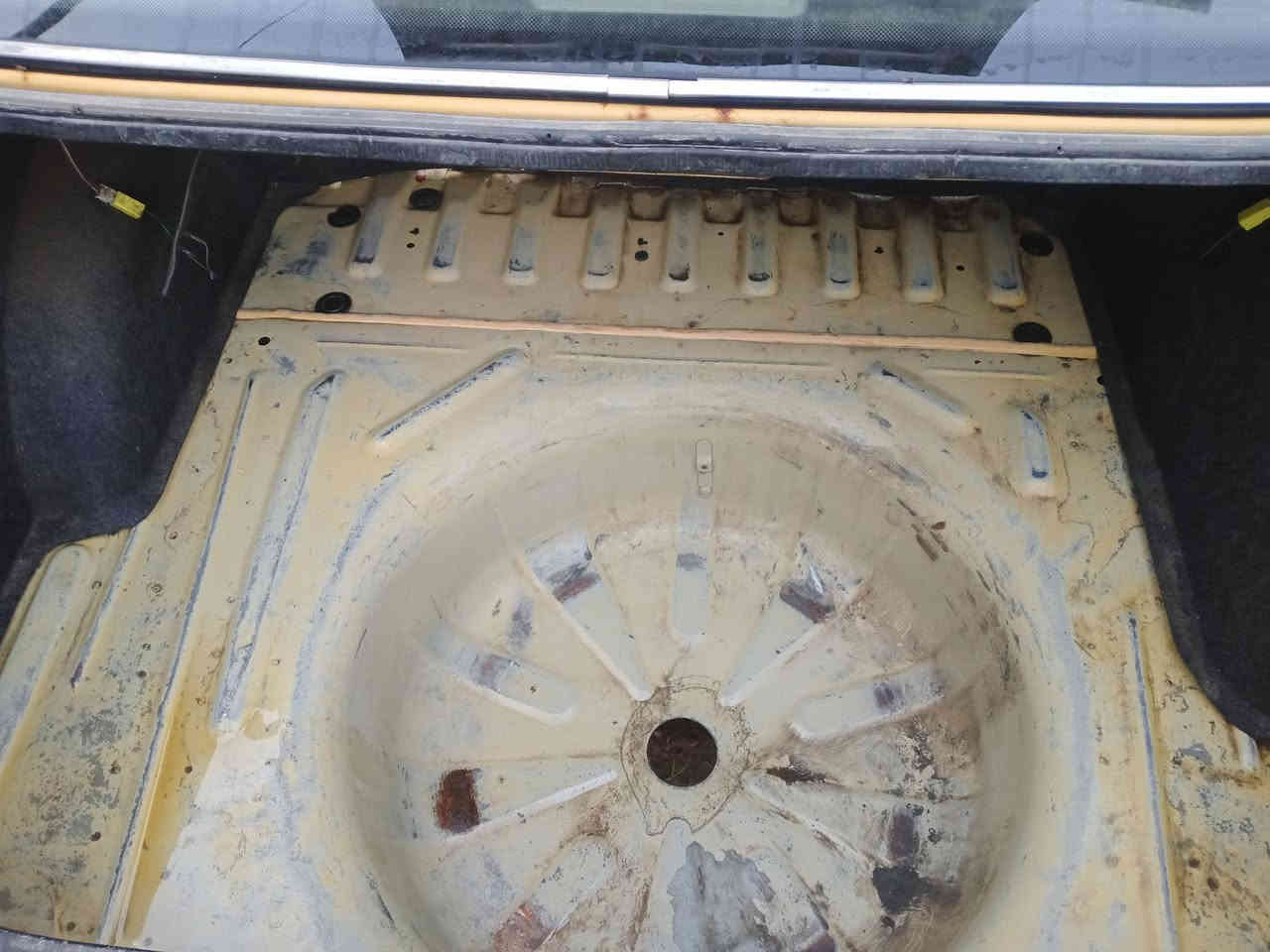 بيجو بارس مديل ٢٠١٥ سنويه جديده مشروع وطني واسط حولتهه بل رستميه سياره مال بيت ما مشتغل بيهه تكسي صارلهه سنه ونص عندي خير من الله عندي كوفي روح اجي بيهه مكاني تقاطع نهروان سعر ٣٨ كير مكينه خير من الله دهن جديد بارح بدلتلهه نوزلات جدد شركه بلكات جدد شركه حساسات كلهن بدلتها بارح ***********
