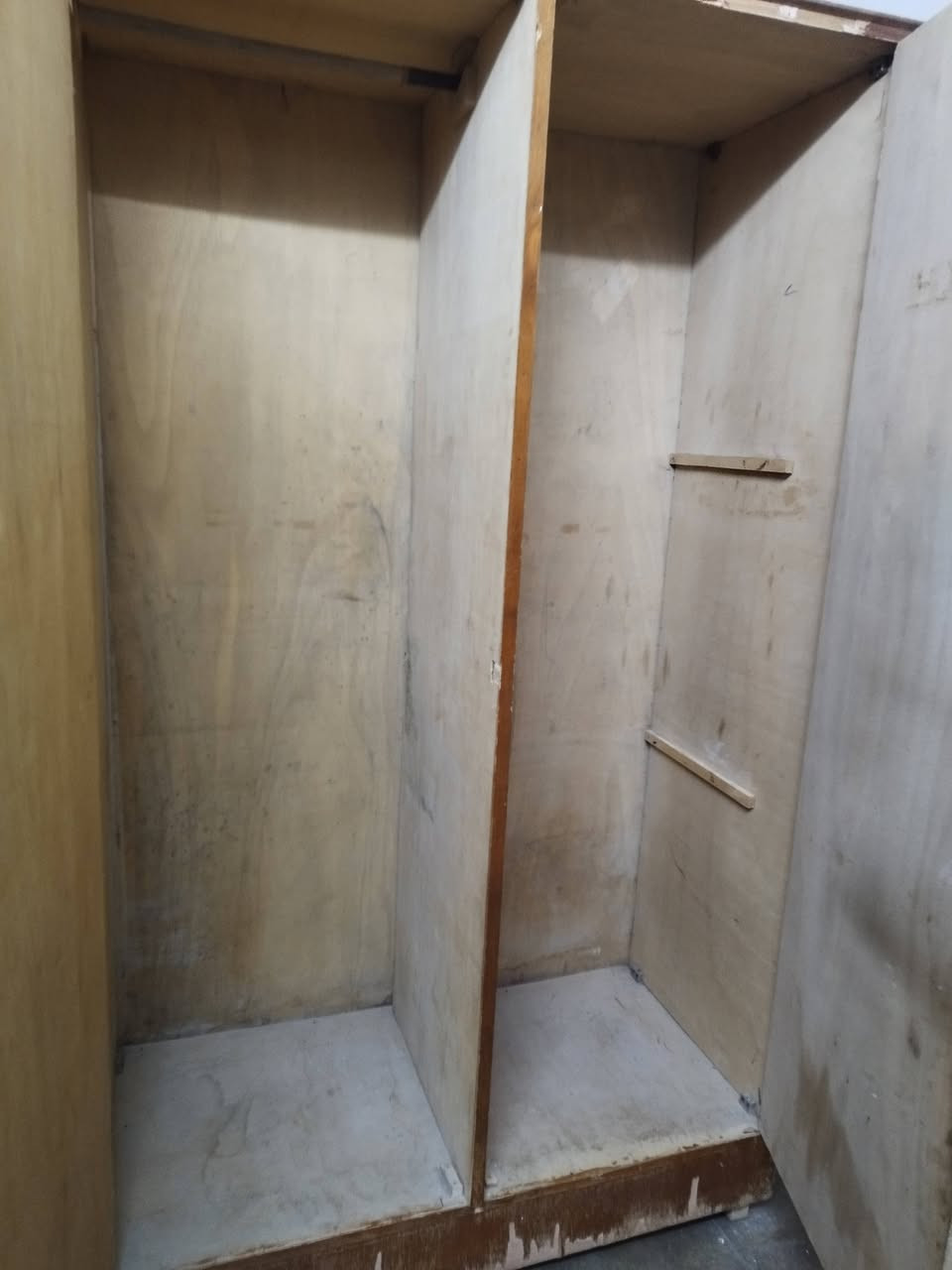 السلام عليكم غرفه نوم سعر 150بيه مجال مكان كركوك واحد حزيران ‏
‏‪***********‬‏
ممتواجد على فيس اتصل على الرقم

