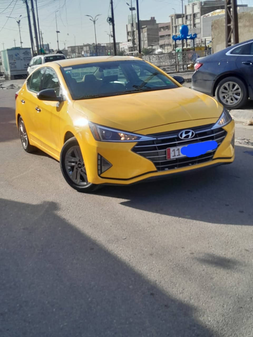 انترا 20 حادثه حافت البنيد بدون دواخل 
وراجع البنيد نفسه السياره ليبل واحد كله 
المكينه   200 دوش مامفتوحه شركه
الكير شاديلة اي تي شرط اتراي زيرو  
منضومت غاز ام الضمان موجود الكارت 
تخم تاير جديد دوشمه عامه السياره جديده جديده،
المواصفات نص فول شاشه جبيره وشاشه اعطال بالدشبول 
رادارات 360 
البطن لونين بيجي واسود 
ويلكب ابلاد 
زنون عالي ناصي شرط اصلي ابو الضمان  
السياره متعوب 
تحويل مباشر بسمي أرقام جديده وهزه جديده
العنوان بغداد الرقم ***********  السعر 130 
مجاله حك جيه فقط
