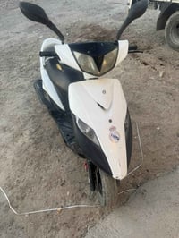 ثعلب للبيع بلاديه برغي مانفتح بيعه سعر٧٠٠وبيهه مجال ٠٧٧١٤٣٠٠٦٢٦