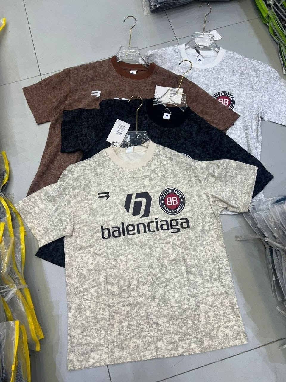 تيشيرت ياخة وحلقة
قياسات L XL 2XL 3XL   
الدرزن ١٢ قطعة ب١٠٢ الف

القطعة ب٨،٥


**إذا كنت صاحب هذا الإعلان وتريد حذفه لأي سبب، رجاءا أرسل رسالة إلى الدعم الفني**