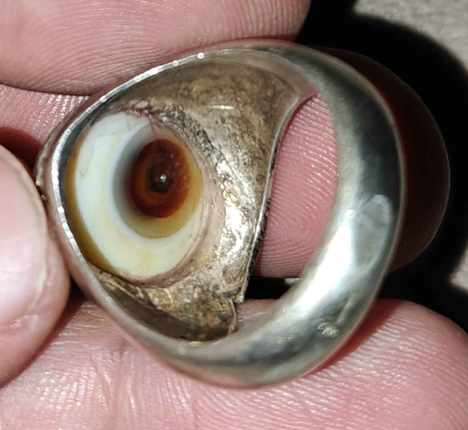 الهم صلي على محمد وال محمد خاتم سليماني عطف جدا قديم صياغة صب سعره 65 الف توصيل  كافة المحافظات مكاني بغداد أي استفسار على الخاص


**إذا كنت صاحب هذا الإعلان وتريد حذفه لأي سبب، رجاءا أرسل رسالة إلى الدعم الفني**