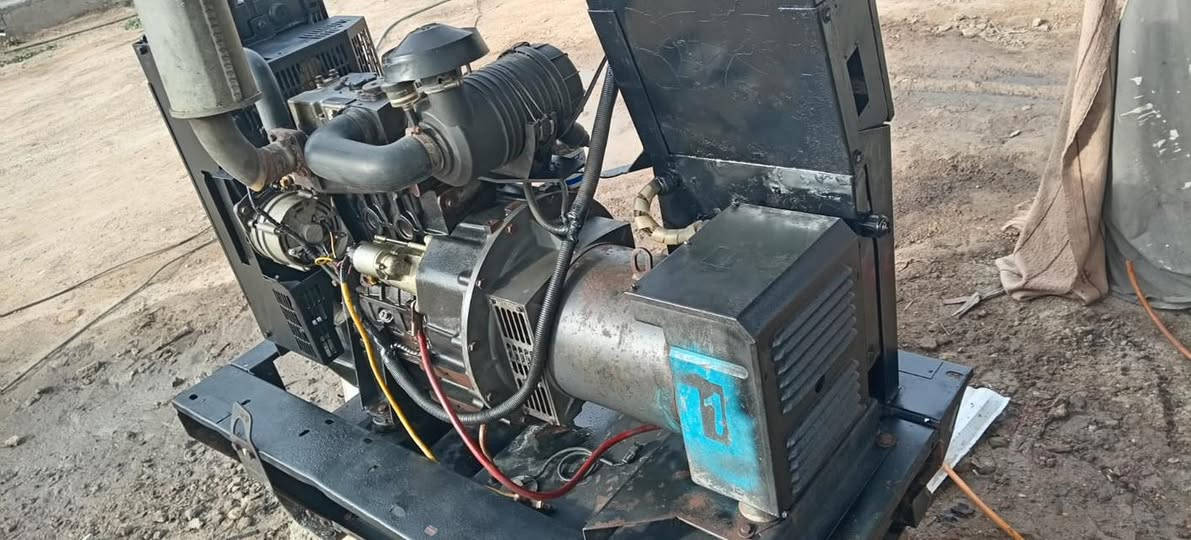 سلام عليكم 

مولد بيركنز بزون انكليزي للبيع 3 بستم راس التوليد 15 كيفي

العنوان بغداد ابو غريب 

للاستفسار والاتصال ع رقم الهاتف ***********
