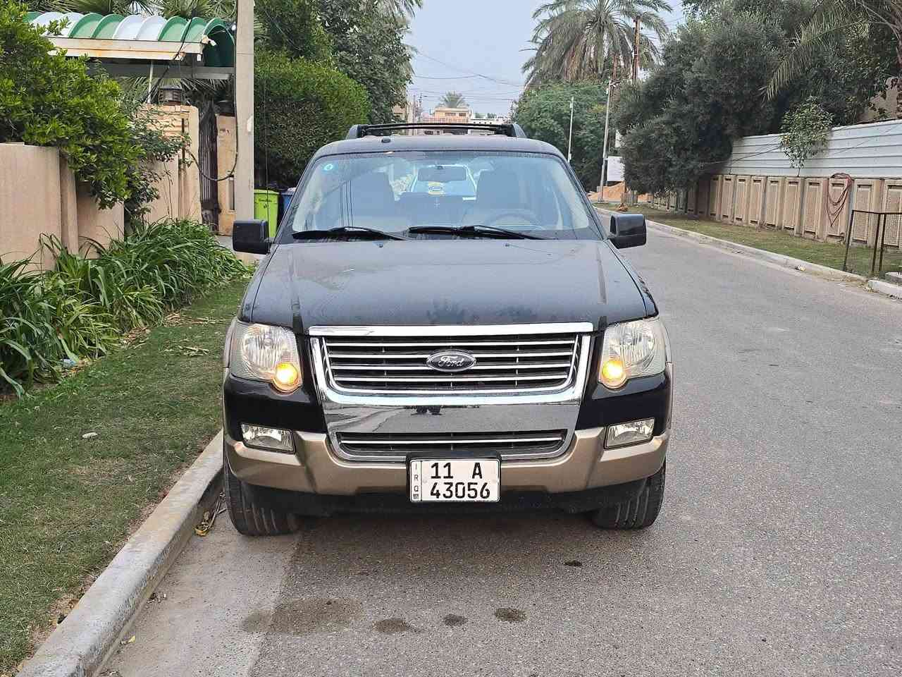 فورد اكسبلورر 2008 وارد امريكي لمتد ادشن اصدار خاص
مكينه سته سلندر 

كير مكينه مكفولات مبلات جدد 
صدر جديد 
سبعه راكب 
قطعتين تبريد 
كشن سايق كهرباء 
تحكمات ستيرن
شاشه + كاميرا
سلايد جلد 

السياره جاهزه بيها صبغ رشات بسيطه

السعر 99 قابل للتفاوض 

مكان السياره بغداد حي الاطباء بلجهاد قرب خدمي شارع المطار للتواصل ***********
