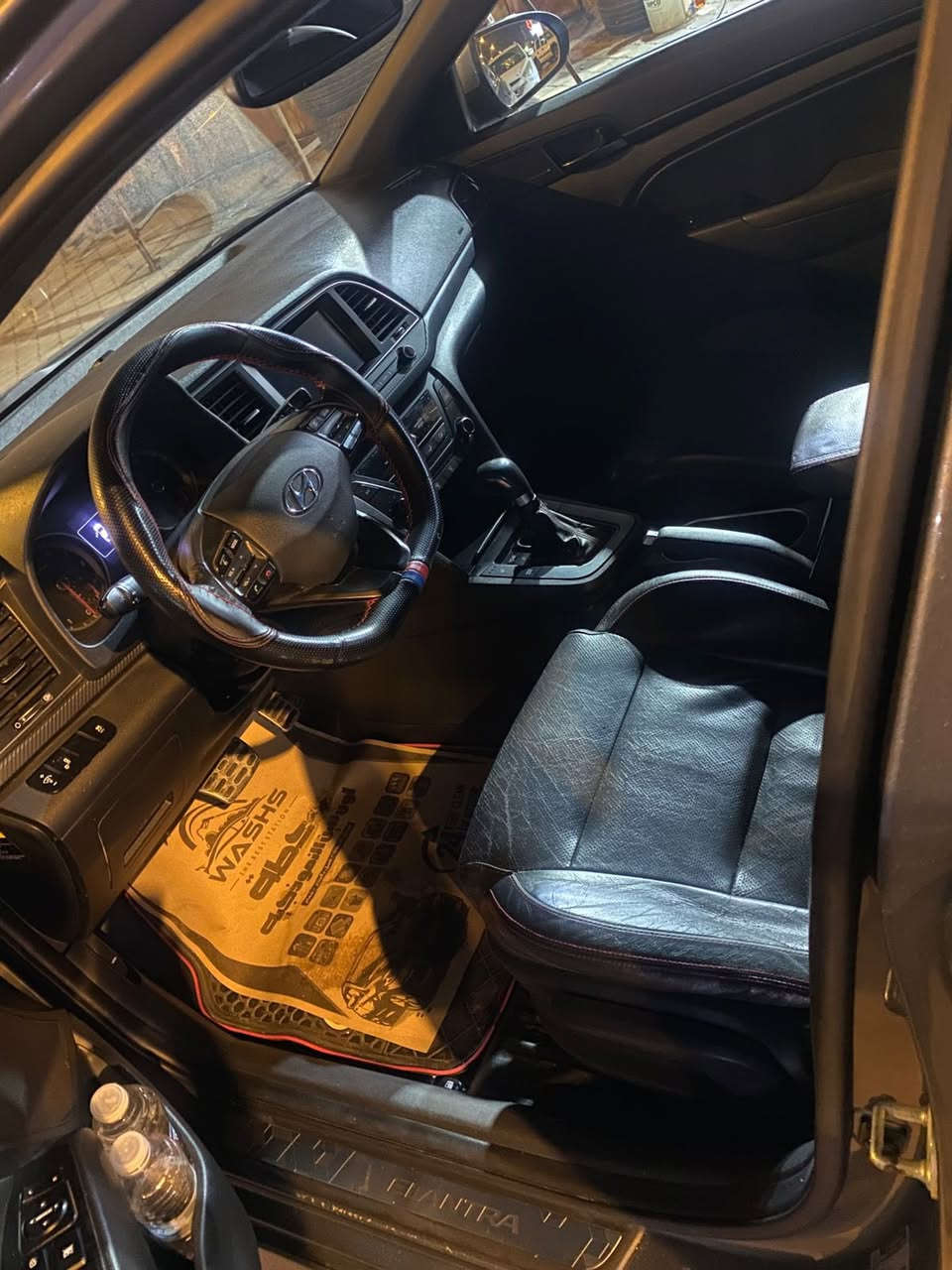 النترا 2018 وارد امريكي كلين تايتل غرق 5‎%‎. فول مواصفات ، بصمة ، بانوراما ، كشنات جلد ، تحكمات ستيرن ، مري شفط ، اشاير بالمري ، كامرا خلفية دوارة ، شاشة لمس بلاد ، نظام رياضي ، محرك 1600 تيربو  رقم بصرة باسمي ، تايرات جدد ، حدادية جديدة. لايت زينون ، كفالة عامة.. فقط المكينة مفتوح قبق ولفات لغرض الادامة. سيارة ماناقصها اي شي. السعر 143 وبي مجال  للاستفسار الاتصال او المراسله على الرقم. ***********
