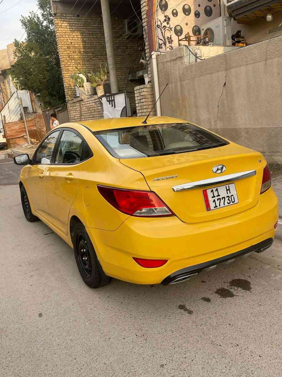 السلام عليكم
اكسنت خليجي ٢٠١٥
مكينه ١٦٠٠
رقم بغداد بسمي 
سياره تبريد 
مكينه صدر كله مكفول
تخم تاير جديد
سياره نضيفه 
السعر ٨٧وبيها مجال
رقم الهاتف 
***********
