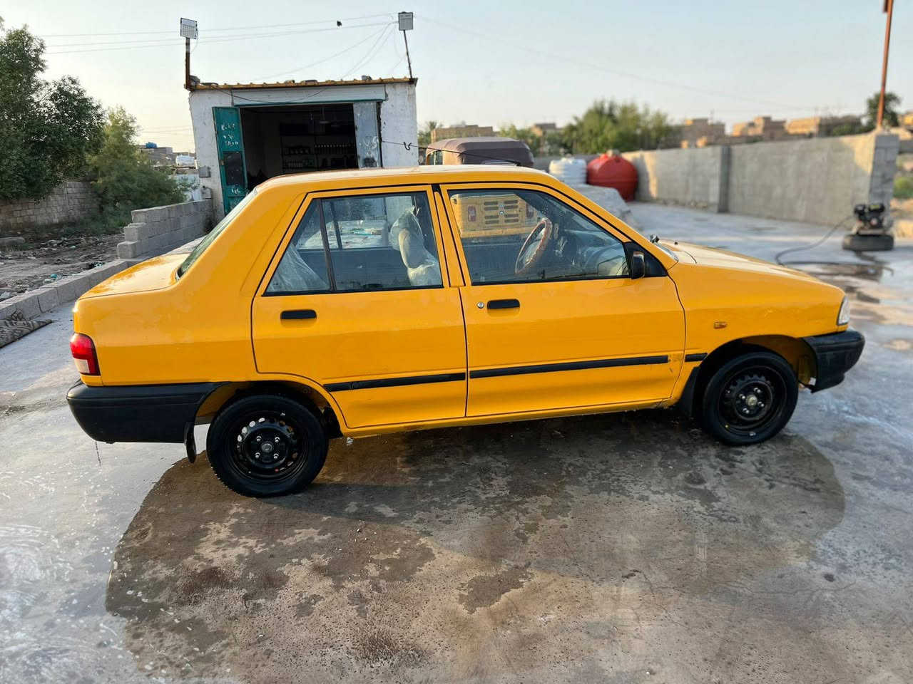 السلام عليكم سايبه موديل 18 كامله سياره جاهزه من كل شيء رقم جديد باسمي سنويه جديده سياره تبريد شغال ما بيها تبديل ولا صبغ مكان الحسينيه قرب مستشفى التركي 45 منظومه الغاز بيها منظومه زنون بيها شاشه وهورن اصلي شادلها *********** ***********
