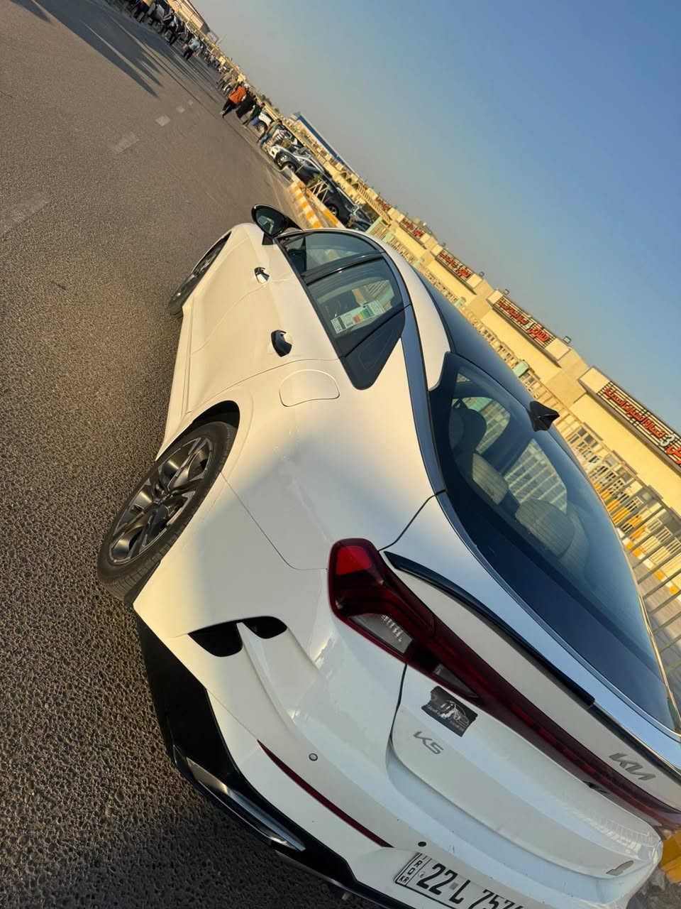 السعر 185 

K5 
  
خليجيه 

لون ابيض 

ماشيه 117 k 

اربيل بسم كردي 

بيهه بارد بالمدكر  الخلفي 

السياره جاهزه من كل شي  

*********** ابو الخصيب, البصرة
