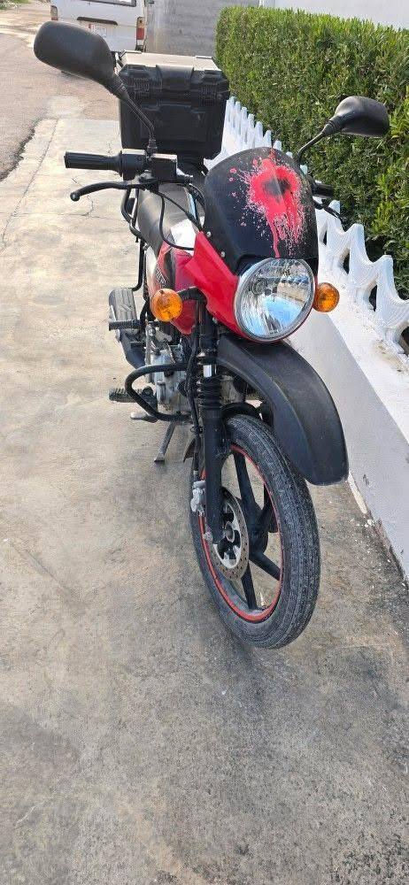 سلام عليكم!
ماطور بوكسر جبلي للبيع 
موديل: 2021
مكينه مجفته مره وحده فقط 
كهربائياته كامله نكره سلف 
مكينه لا صرف ولا تبخير 
اوراق اصولي شرط الترقيم 
اتفضل خاص وادلل
المكان: ديالى _شهربان المقداديه


**إذا كنت صاحب هذا الإعلان وتريد حذفه لأي سبب، رجاءا أرسل رسالة إلى الدعم الفني**