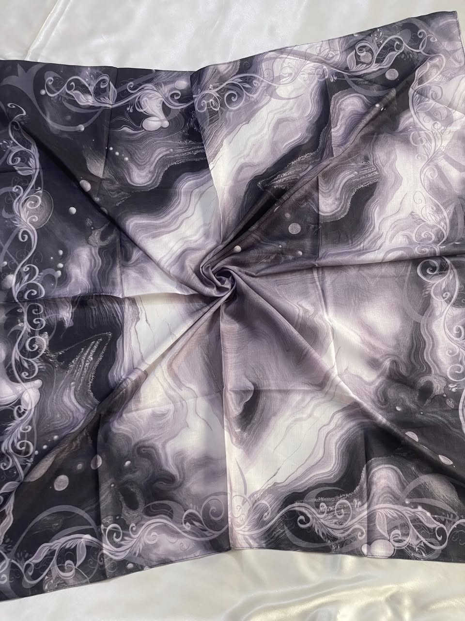 إذا تحبين الراحة والأناقة بنفس الوقت 
ربطة قطنية خفيفة، عملية وتناسب كل الإطلالات ✨
📏 100 سم
💰 4,000 دينار فقط
راسلينا وخليها من نصيبك 🌸
متوفر توصيل لجميع محافظات العراق 🚙

#ربطات
#ربطة_قطنية
#حجاب
#اكسسوارات_نسائية 
#مشاهير
#العراق


**إذا كنت صاحب هذا الإعلان وتريد حذفه لأي سبب، رجاءا أرسل رسالة إلى الدعم الفني**