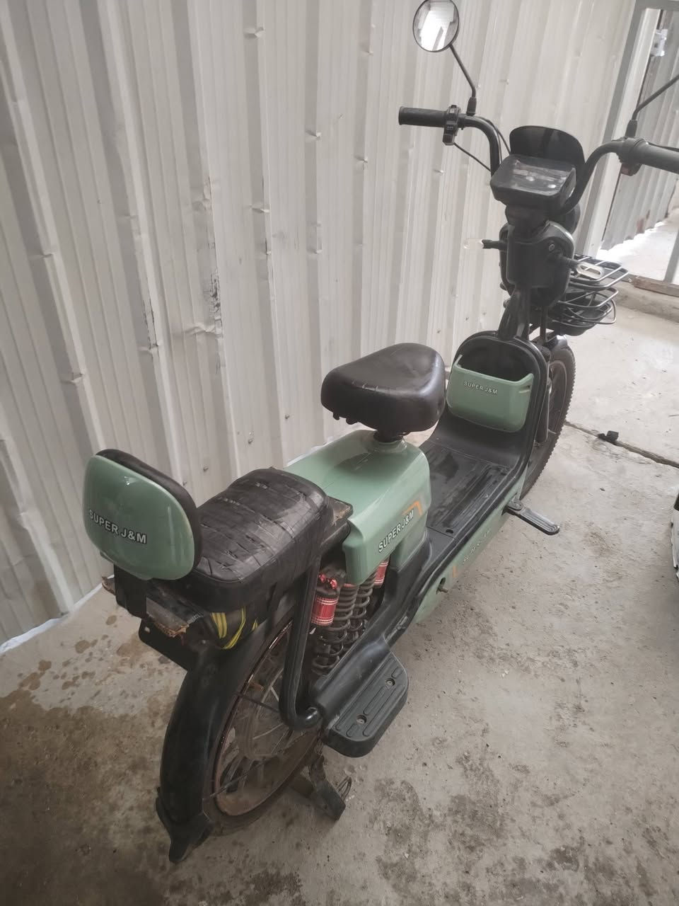 السلام عليكم دراجه شحن للبيع كلشي شغال ناقصه بس تاير جوبلس سعره 300 وبيه مجال واوكع سعر تاير جوبلس عنوان دراجه بغداد حي العامل قرب السوق الشعبيه للاستفسار تواصل خاص او هذا رقمي بي واتساب 7877813322


**إذا كنت صاحب هذا الإعلان وتريد حذفه لأي سبب، رجاءا أرسل رسالة إلى الدعم الفني**