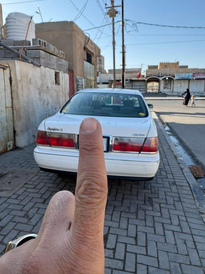 جنون ادوات ٤ دكم ديفور الكبير كصه قماره فقط سياره جاهزه من كلشي ب55 وبيه مجال العنوان البصره القبله ***********
