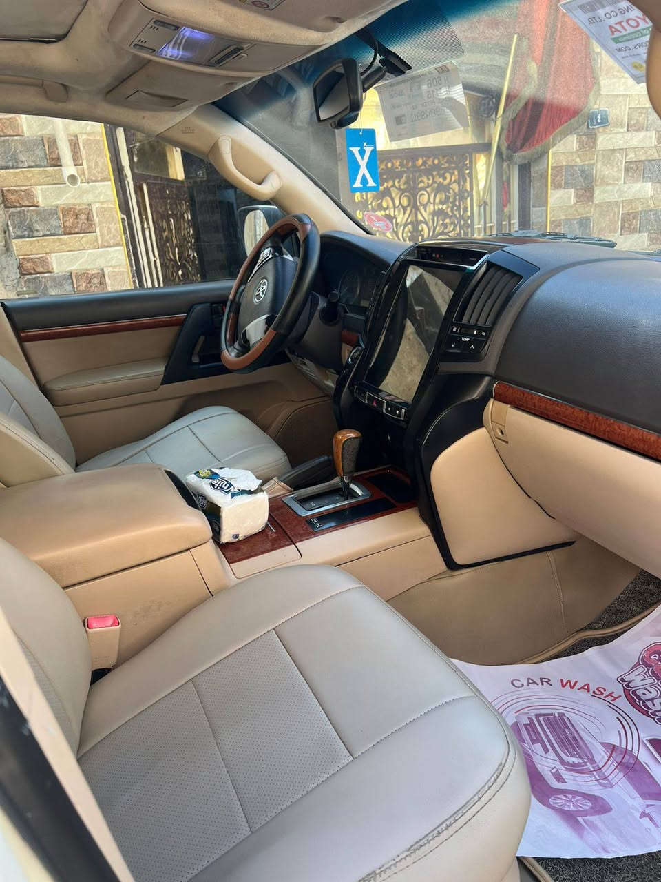 جكساره لاندكروز  2013 للبيع رقم بغداد به صبغ بابين جهة السايق فقط والباقي مكفوله مكانه بغداد الشعب تخم تاير جديد فتحة سقف وكشن السايق كهربا للاستفسار علئ الرقم
‏‪***********‬‏ غير موجود علئ خاص
