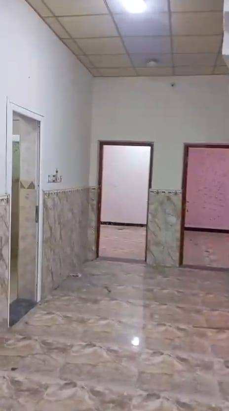 🏛️للايجار دار طابقين 🏛️
البيت حديث ومرتب

البصره منطقه السنيديه موقع ممتاز 

ستقبال، غرف6،صاله، مطبخ، صحيات، كراج 

سعر لايجار ،مليون ،
***********
***********
