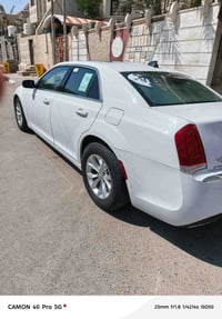 كرايسلر 300 • ٢٠١٥ • رقم بصره