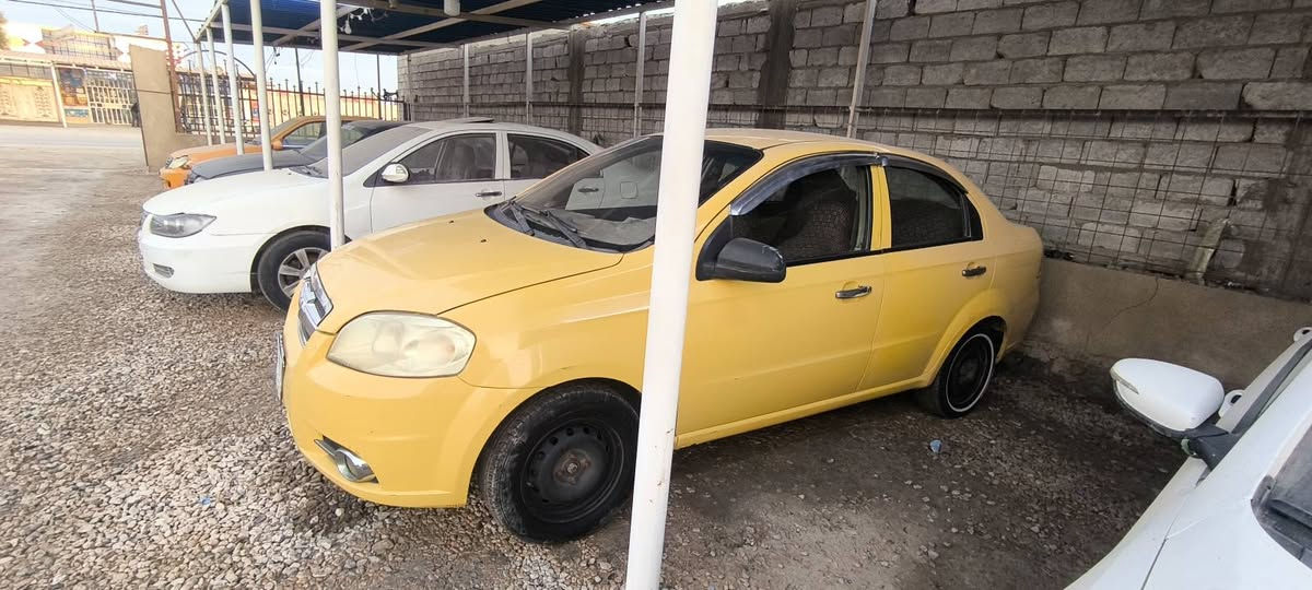 افيو موديل 2010 نجف سنويه مجدده تبريد حداديه تاير كهربائيات كلها جاهزه بيها خيط بخار قطعتين صبغ المكان ديوانيه ناحية المهناويه *********** أبو حسين
