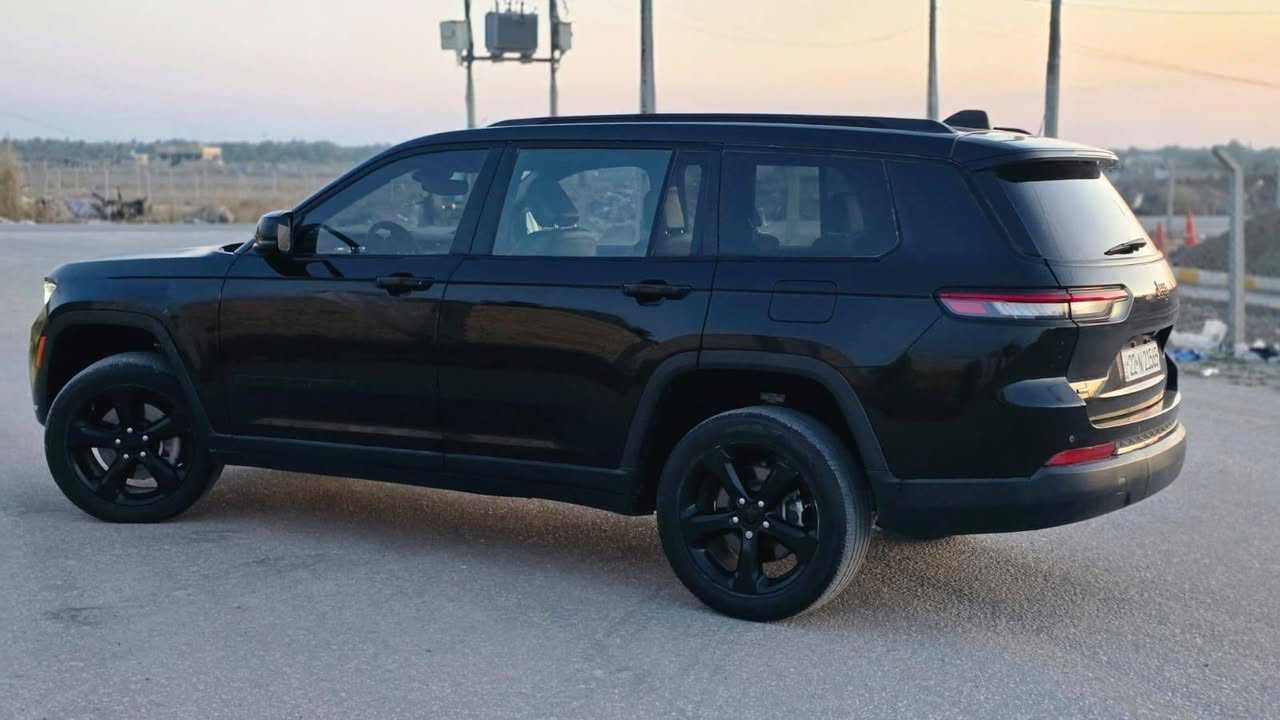 سلام عليكم
للبيع بدون مراوس
جيب موديل 2023
 السيارة 7 راكب   vip
 جاملغ وبنيد فقط 
الون 🖤  3600
صور حادث  خاص
فول موصفات رقم اربيل تريد تحويل تريد وكاله حاضر اني 
/ السعر 244 بيه مجال بسيط /***********
