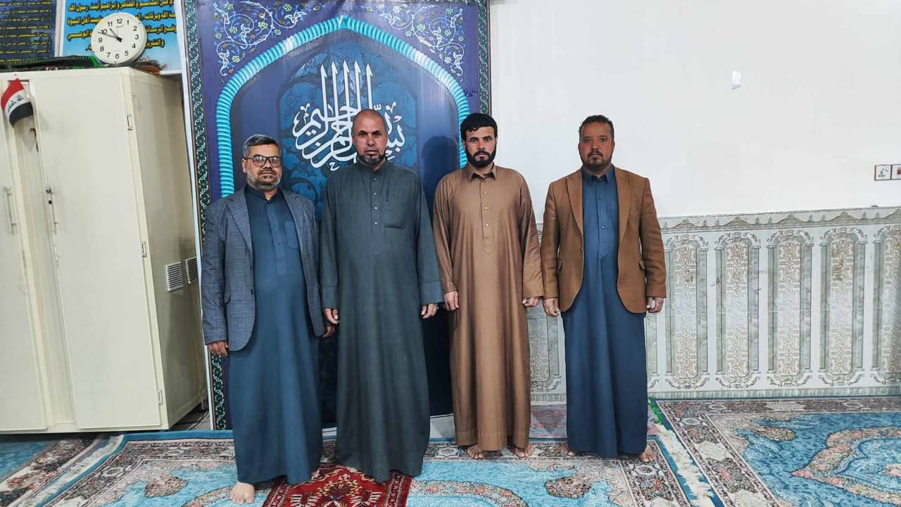 بسم الله الرحمن الرحيم
السلام عليكم ورحمه الله وبركاته 
اللهم صل على محمد وآل محمد وعجل فرجهم 
تعلن حملة الإمام الصادق عليه السلام في قضاء آلبدير في شهر رمضان المبارك عن دعمها الكامل للعوائل الفقيرة والمتعففة من خلال تجهيز العوائل الفقيرة والمتعففة بالسلات الغذائية وجبة السحور ووجبة الإفطار طيلة أيام شهر رمضان المبارك 
فعلى جميع المؤمنين والمؤمنات الراغبين بالمساهمة والتبرع بما يستطيعون لوجه الله تعالى صدقة جارية نيابة عنكم وعن أمواتكم قربة إلى الله تعالى 
ومن الله التوفيق اتصال على أرقام التالية 
***********  ابو احمد عيسى
***********طالب ابو حيدر 
*********** مهند بدر باني 
*********** ابو سجاد حسنين 
حملة الإمام الصادق عليه السلام في قضاء آلبدير
