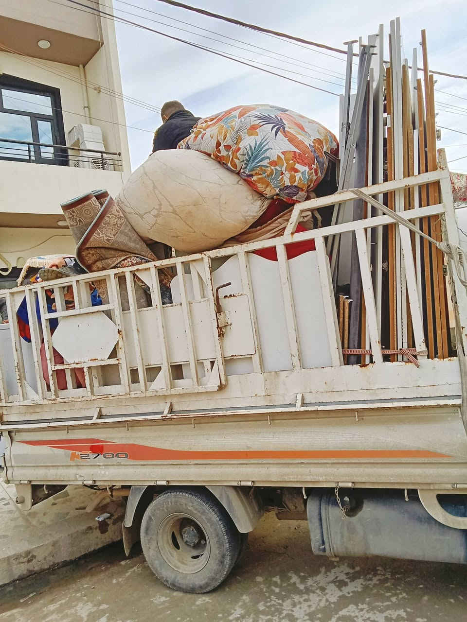 كروب الجبوري لنقل الأثاث وتحويل بيوت داخل كركوك *********** يتوفر أنواع السيارات الحمل كادر متكامل تصفيط وترتيب حسب الطلب نجار فتح وشد وتصليح كافه أنواع الأثاث غرف تركي عراقي كنتور جربايه كاونتر تبديل سكه كومديات سلايت كنتورات جرابي مكسورة صبغ صاج رجيلين كنتور قنفات وهذا جزء من عملنه والحمدلله للستفسار أكثر خاص او اتصل ع واتساب *********** وحياكم الله بخدكتكم دائماً وابدآ
