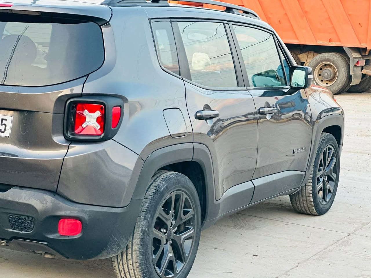 بيع مراوس حسب قناعه
جيب رنجديد  موديل 2017
سنوى رقم زنكه جديد بسمى بشرط تحويل وكاله نفس يوم 
فول مواصفاط بصمه شغال باب بصمه محرك كبير24💪مرغوب بدوت توربو تحديد سرعه كامره فليوم حاسه بريك بصمه هنر بريك بصمه سياره مواصفاط حلو مرايه كهربا جامات كهربا شبرين بوند صبخ بدون داخا بشرط كير محرك تبريد سياره لوك مابى برغى نقص تايرات جديد 
سعر 125 $
***********

جيب رنجديد موديل 2017
سنوى رقم رنكه تازه تايه تازه بشرتى تحويل وكاله  فول مواصفاته بسمه و شاغال و بسمةى دركا مكينه 24 مرغوب تحديد سورعه و سوكان فليوم و نينوك كاربا و شاشه كةوره و كامره بشرتى كيرو مكينةو تبريد سياركه لوكه دينارى نوقسانى تيا نيه 
سعرى 125 ورقه و توزى مجال
*********** واتسال كالار, السليمانية
