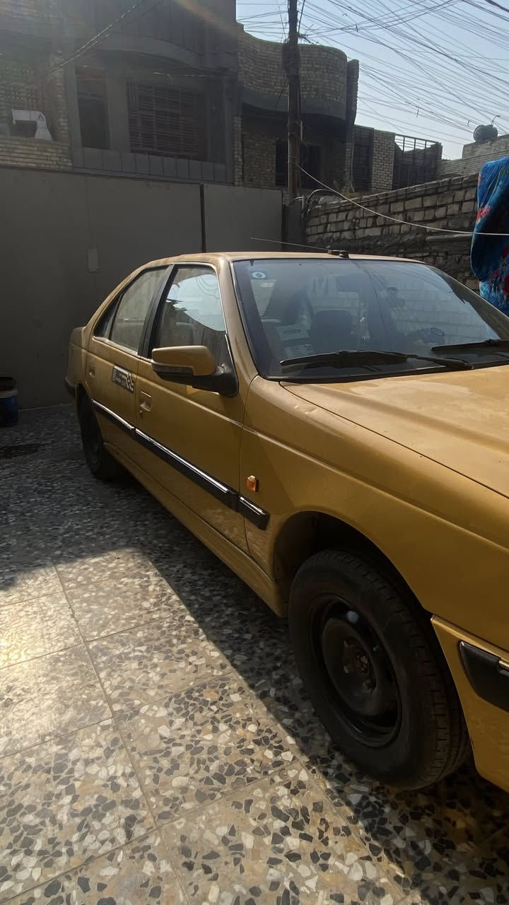 سلام عليكم  بيجو بارس موديل 2014
مكفولة من كلشي لا حادث ولا طخة  سيارة بلادية ومكينة جديده وتبريد ويه سويج  رقم بغداد  نكليزي بسمي تحويل ثاني يوم  ( *********** ) يدور نضيف يتصل وبي خير ويدلل 
مكاني بغداد العبيدي
