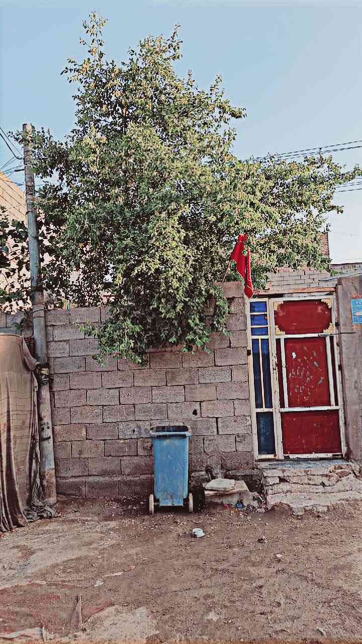 السلام علسكم دار للبيع معه الاثاث المساحه 100متر للمعلومه السقف سندويش العنوان سبع اقصور مقابل شارع اكريش السعر 35الاستفسار***********تصال او وات ساب
