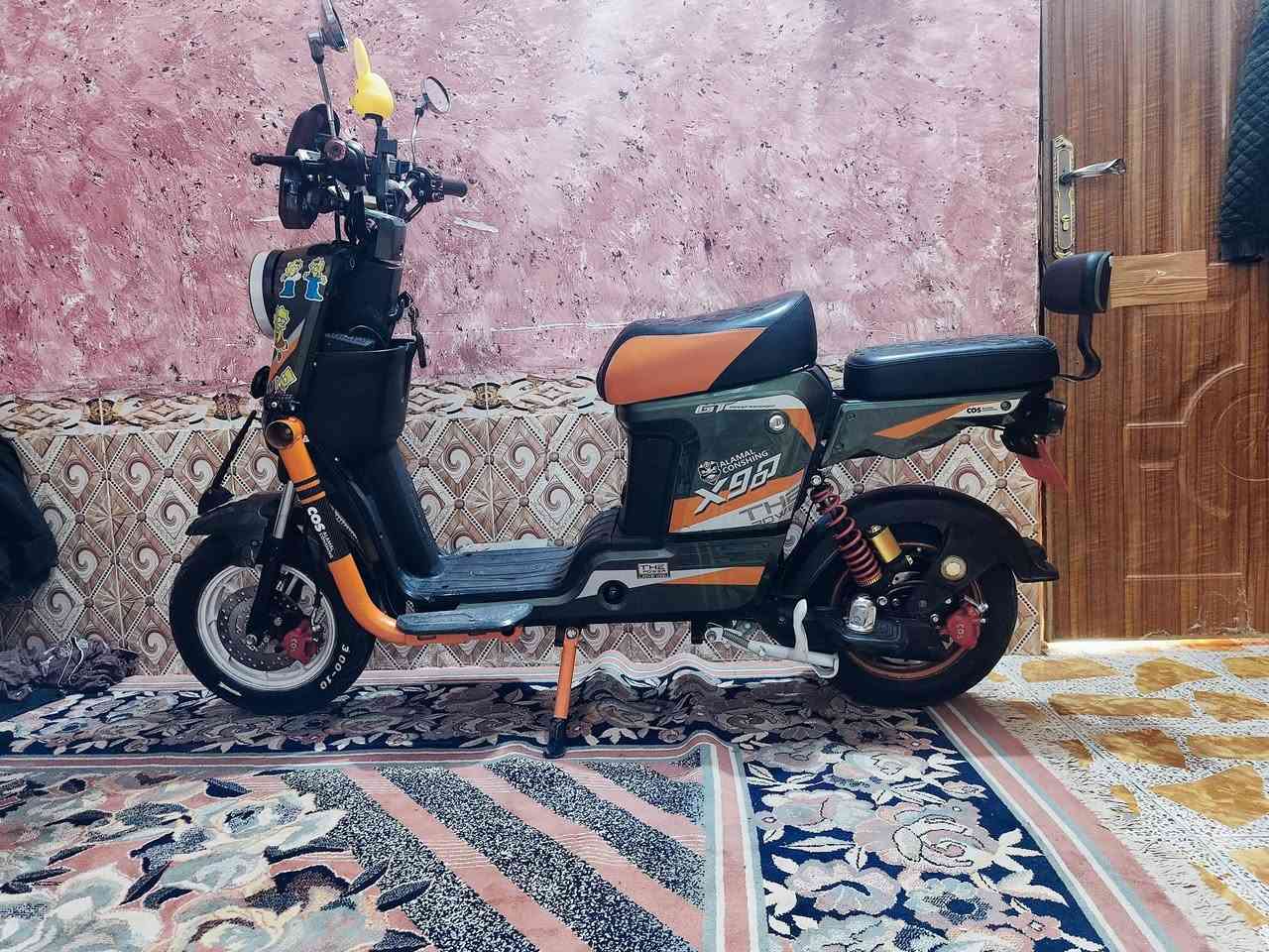 للبيع دراجه كهربائيّة
1 دراجه  شحن 
  2 بطاريات 33 أمبير  60V اقوه باتري بل سوك 
  3 سرعه 150. الحقيقي   70 
4 تمشيك 60 كيلو على نمره 1 
5 الملف 1800W أصلي بل ختم 
6 دراجه رزانه وجمال تتحمل 3 أشخاص 
7 شلعه فول 
سعر خاص ***********
