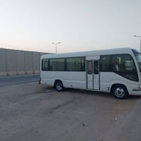 السلام  عليكم   كوستر  موديل 17 للبيع   بيها صبغ فقط ربع ابو دكمه مال ...