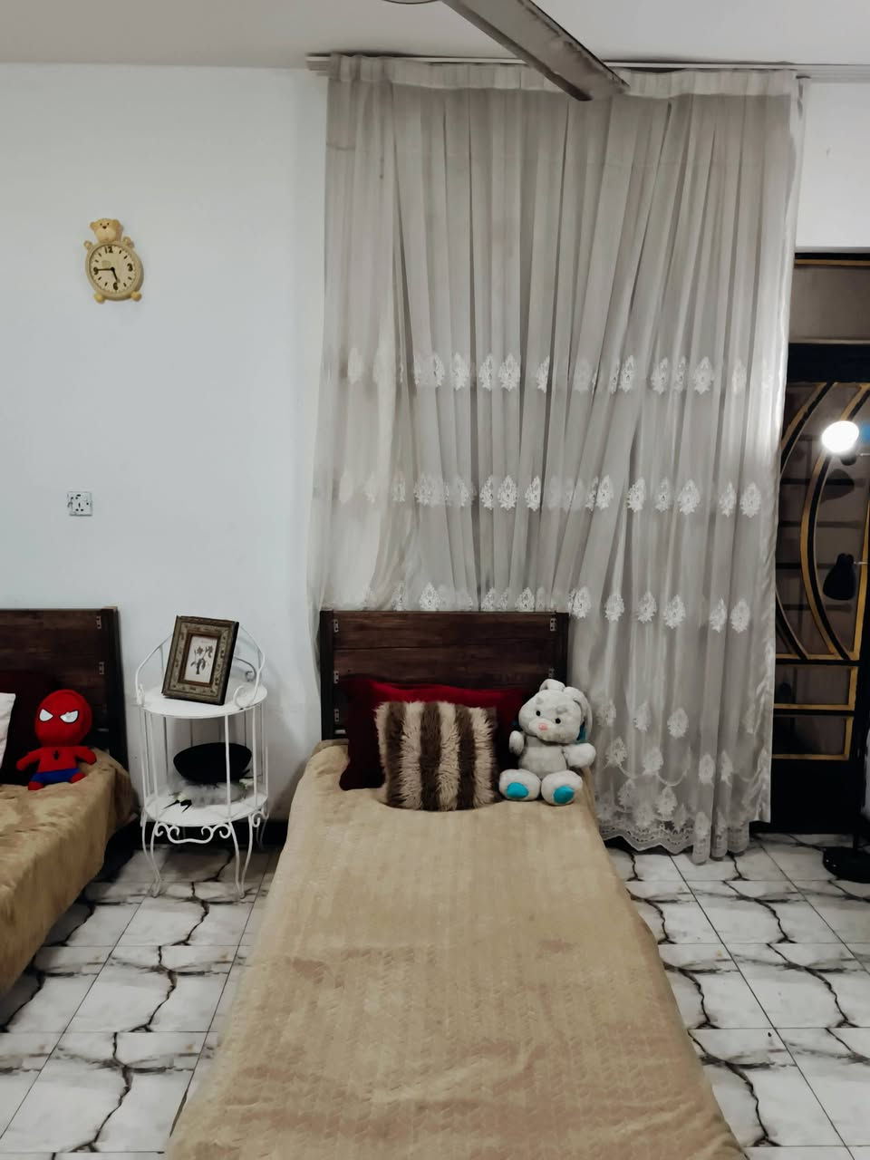 السعر٤٠٠ غرفه نوم تركي  سرسرين
بغداد حي الفرات
 ***********
