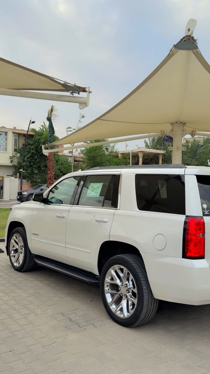 السلام عليكم
تاهو مديل 19
برايمر 
امريكي
بيه 2 قطعه تبديل 
وقطعه صيغ فقط
مكينه كير حداديه تخم تاير
كله كفاله
ماشيه 
71 حقيقي
رقم مميز
العنوان البصره
السعر 
330
الهاتف
***********
