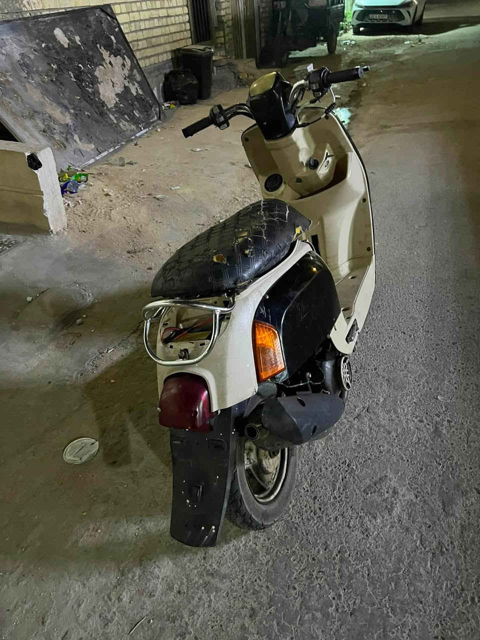 سلام عليكم دراجه بوليس حلوه نضيفه ما بيه اي نقص كله شغاله بس سلفه عطلان  سعر 325 او بيه مجال مكاني شعله زراعي خطيب شارع حشد *********** واتساب فقط
