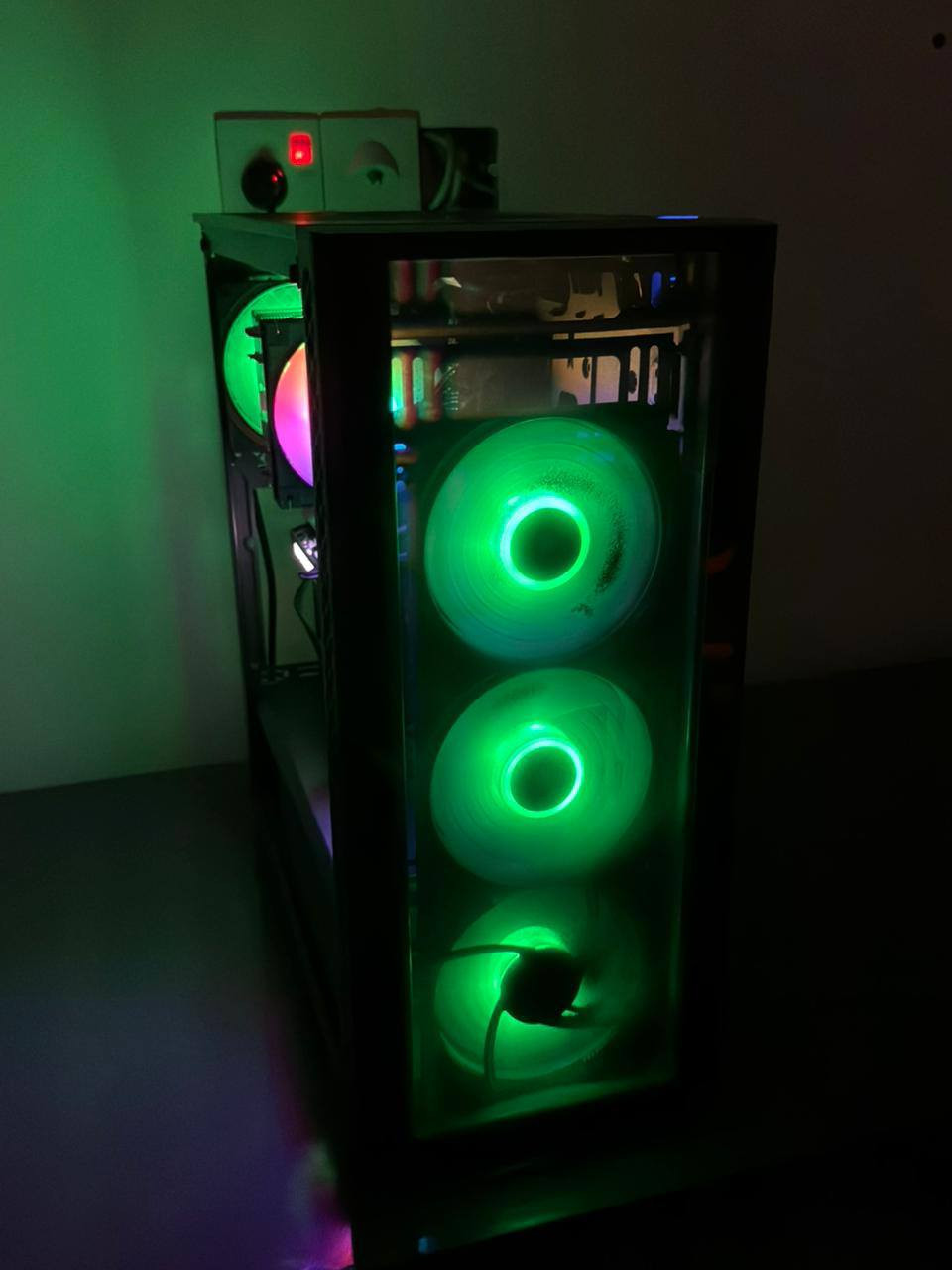 Pc
Core i7 gen 11700 2.50ghz
Rtx 3050 8gb
2t ssd TwinMOS SSD
Corsair RAM 32 GB DDR4 3200 MHZ
MOTHERBOARD H510M-HDV/M.2 ASrock
مع قطعة بلوتوث و قطعة انترنت هدية
السعر 720  و بيها مجال 
مكان الغزالية بغداد
+9647713715524


**إذا كنت صاحب هذا الإعلان وتريد حذفه لأي سبب، رجاءا أرسل رسالة إلى الدعم الفني**