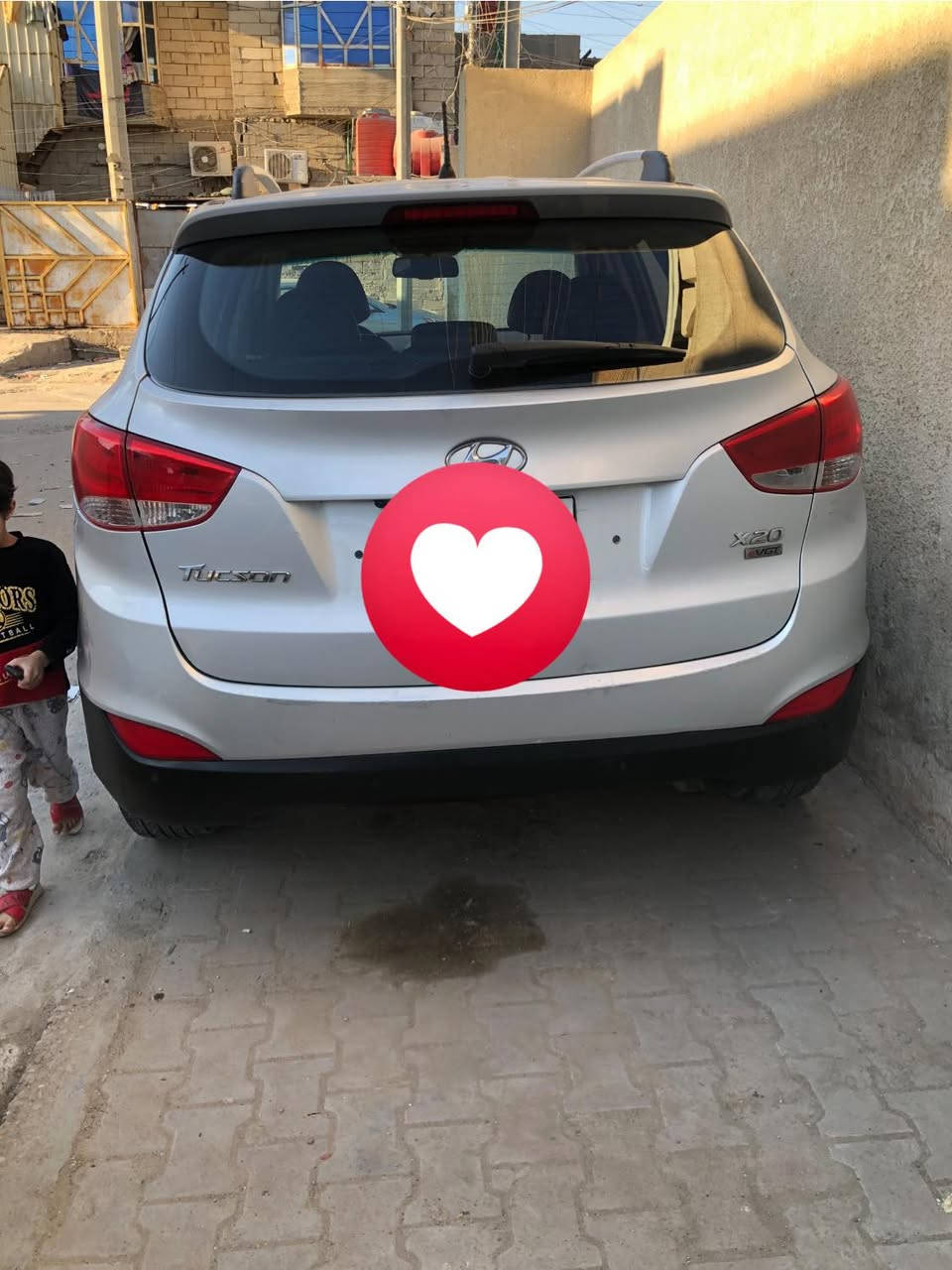 توسان لبيع 
موديل. 12
كفالة بس مكان الكص فقط
سيارة جاهزة مكينة وكير حدادة تخم تاير 
السعر 55
الاستفسار اتصل على الرقم 

مكان البصرة ***********
