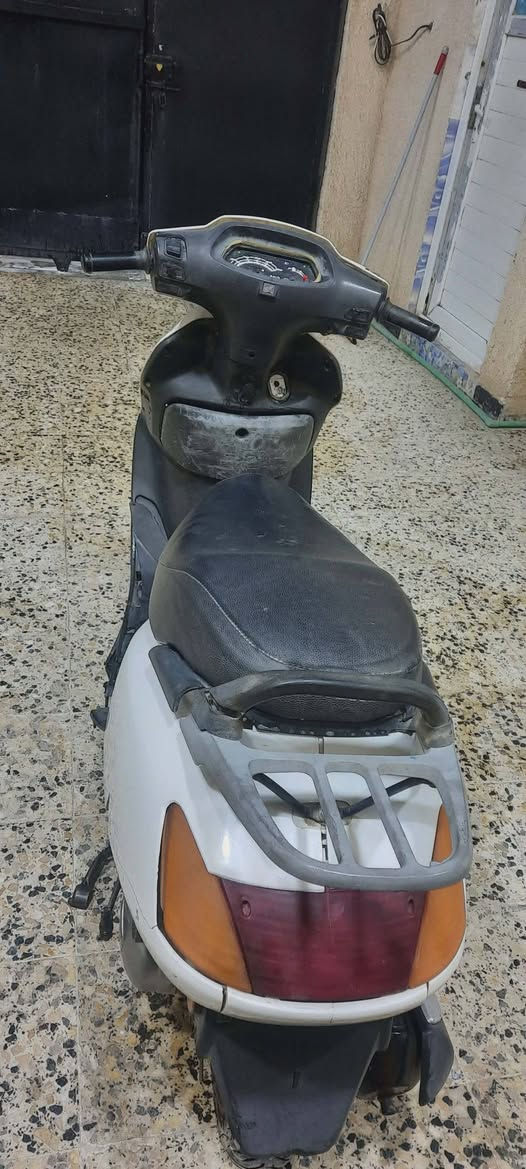 السلام عليكم 
سبيسي ماليزي للبيع (٢٠٠ الف) شغاله مكينه مفتوحه جيده جدا ناعمه كلش عوزها ترتيب تايرات جدد عوزها باتري تشتغل هندر بيها مجال قليل للشراي 
كوت حي الحكيم للإستفسار 
***********
