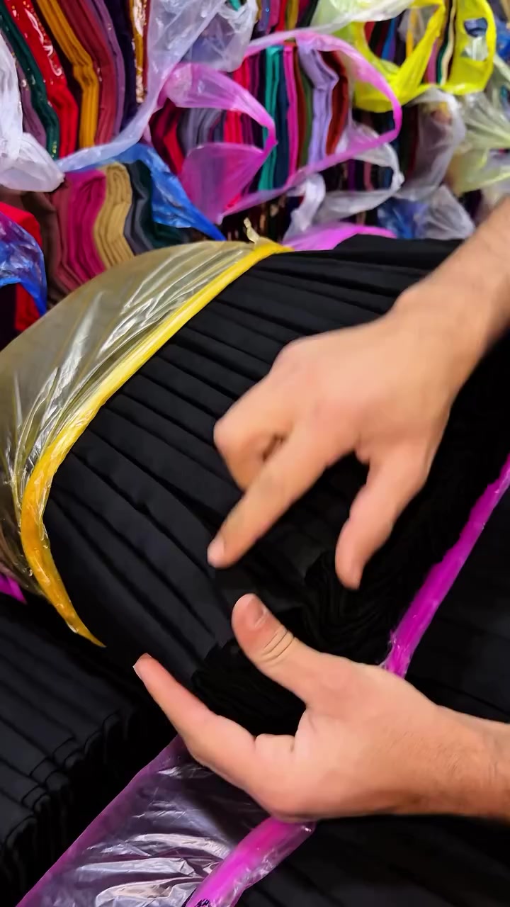 أقمشة الزهراء جملة 😍
إيطالي اسود ساده ( فحم ) 💥
سعر القطعة 3750 فقط 🔥
الدرزن 20 قطعة 🥰

ألوان متنوعة، وكل لون يختلف عن الآخر،
ونقش مميز يختلف من قطعة لأخرى 👍

الموزع الرئيسي والرسمي في بغداد
الشورجة – سوق الأقمشة – خلف المصرف
محلات طه شورجة 👍

أو عنوان الشركة:
بغداد الجديدة – مجاور مول بغداد الجديدة

شركة طه شورجة 👍😍
متخصصون بجميع أنواع الأقمشة النسائية 😍

البيع جملة الجملة 🥰
للطلب والاستفسار مراسلة الصفحة أو عبر الواتساب 👇

📞 0773 108 2478

#اقمشة_الزهراء 
#جملة_جملة
#خياطة_نسائية
#اقمشة
#الشعب_الصيني_ماله_حل 😂😂
