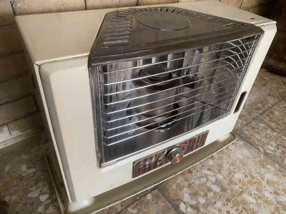 السلام عليكم عندي هاي الصوبة العشتار باب اول مستعملة مرتين السعر ١٥٠ الف العنوان بغداد حي الجامعة ***********
