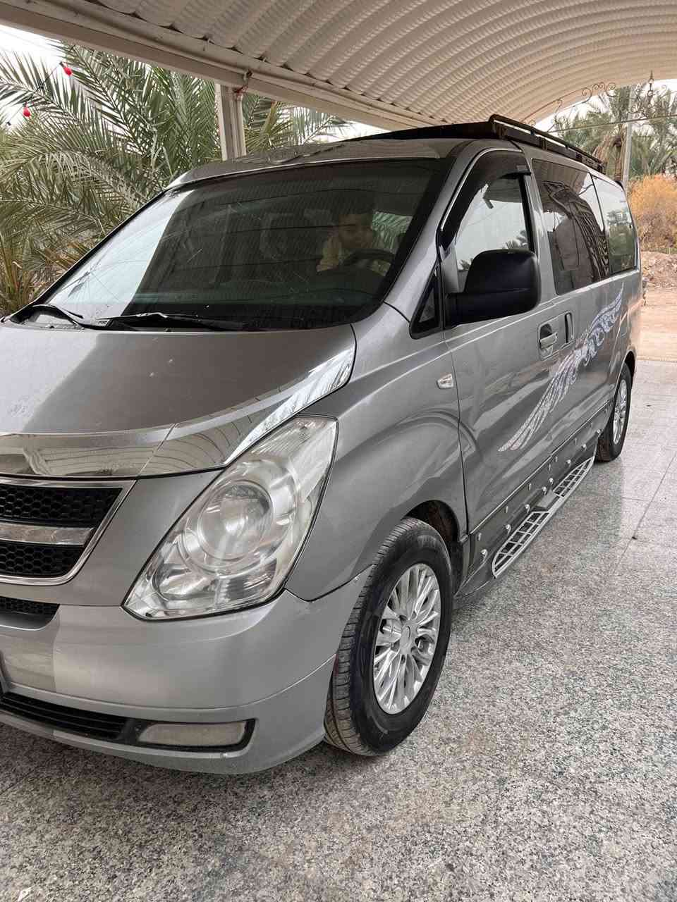 سلام عليكم للبيع ستاركس 2011 اصل رقم دولي بصره سنويه ل31 مصفره من كلشي تحويل ثاني يوم  مكينه سبلاين كير اوتماتيك بيه ضربه صفحه سياره جاهزه دوشمه وأرضيه جلد تبريد مال جناي السعر 125 مكاني البصره القرنه ***********
