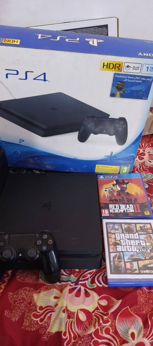 بلي 4 للبيع مامهكر  لكن بدون هارد ب250 وبيه مجال  مكاني بغداد الزعفرانية رقم الهاتف ‏‪***********‬‏
