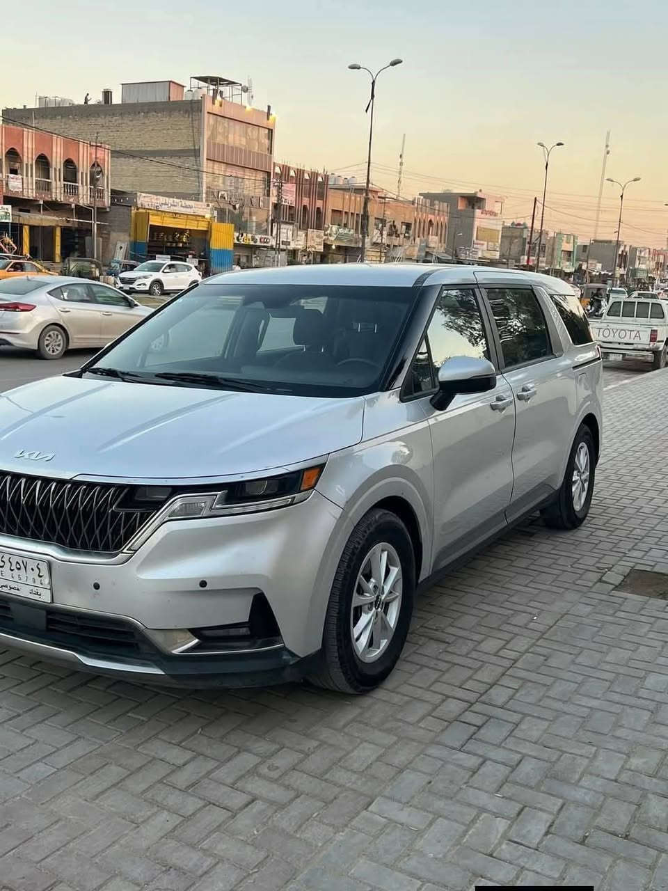 بلاش بلاش الله شاهد
(( كيا كرنفال 2022 وارد ))

 (( حادث جاملغ وبنيد مثل))
(( ما موضح بل صوره ))
(( ايرباكات سليمه فقط دركه ))

(( مواصفاته ))

(( بصمة وهند بريك بصمة ))
 (( بصمة أبواب وأبواب كهربائية ))
 (( كامرة أمامية كامرة خلفية ))
(( توقف ذاتي تحكمات ستيرن ))
(( رادارات جانبية نقطة عمياء ))
(( شاشة عطلات شاشة كبيرة))
 (( ثلاثة أنظمة قيادة توقف ذاتي)) (( تشغيل عن بعد مانع انزلاق))
( حساسات تبريد ثلاثة قطع سرعة) (( وبعد بيه مواصفات اللون سلفر ) 

(((( والسعر 245 ورقة ))
***********
