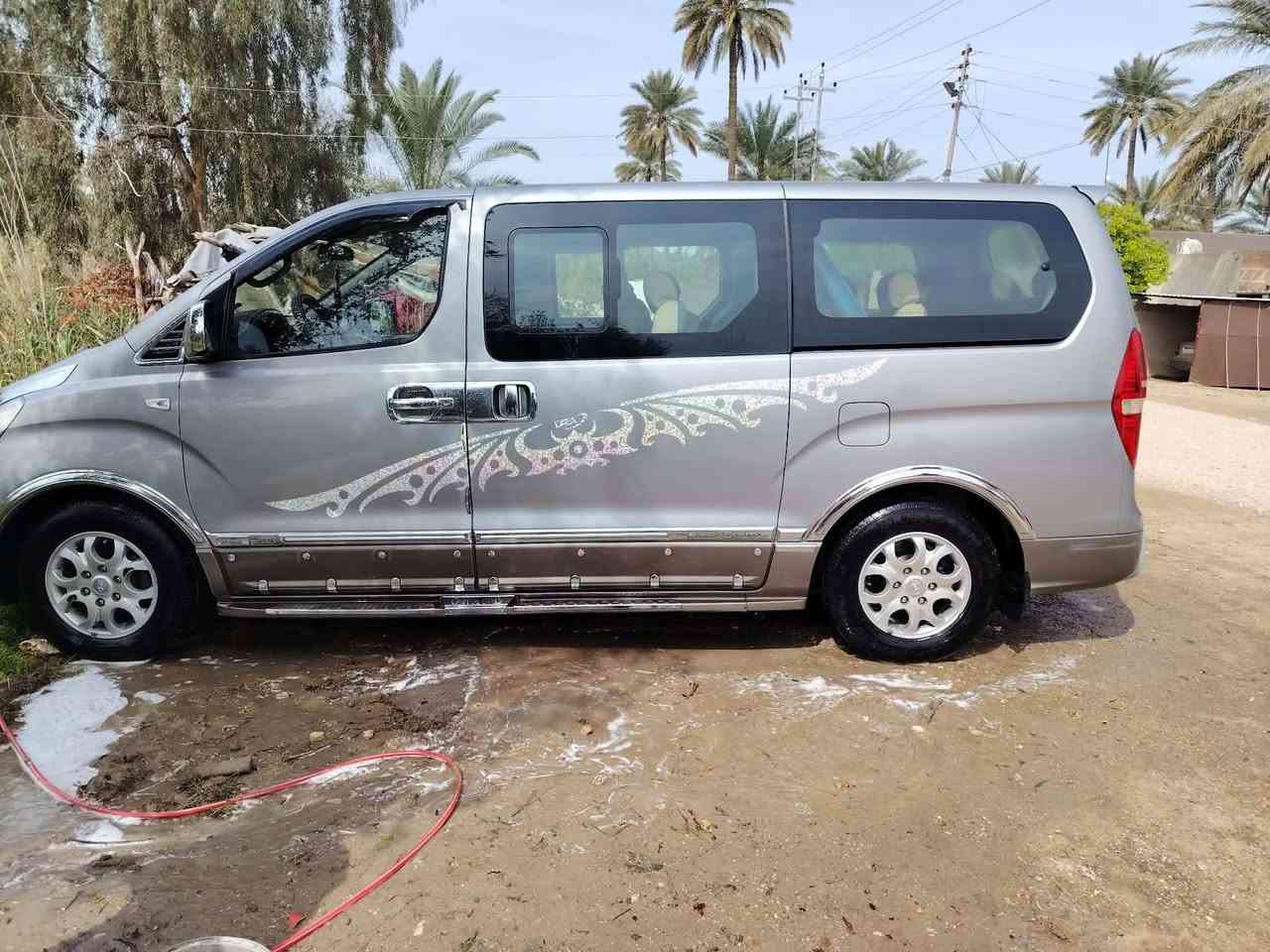 السلام عليكم سياره للبيع موديل ١٦ ام رمزه ١٨ رقم بغداد بسمي تحويل مباشر مجول مكينه جديده قبل شهر من شاده قطره صبغ بل عراق مابيه  معه خط موظفين دائمي جامعة بابل البيع لغرض بناءا مكلف بلنشر لمعرفه السعر الاتصال بصاحب السياره ***********
