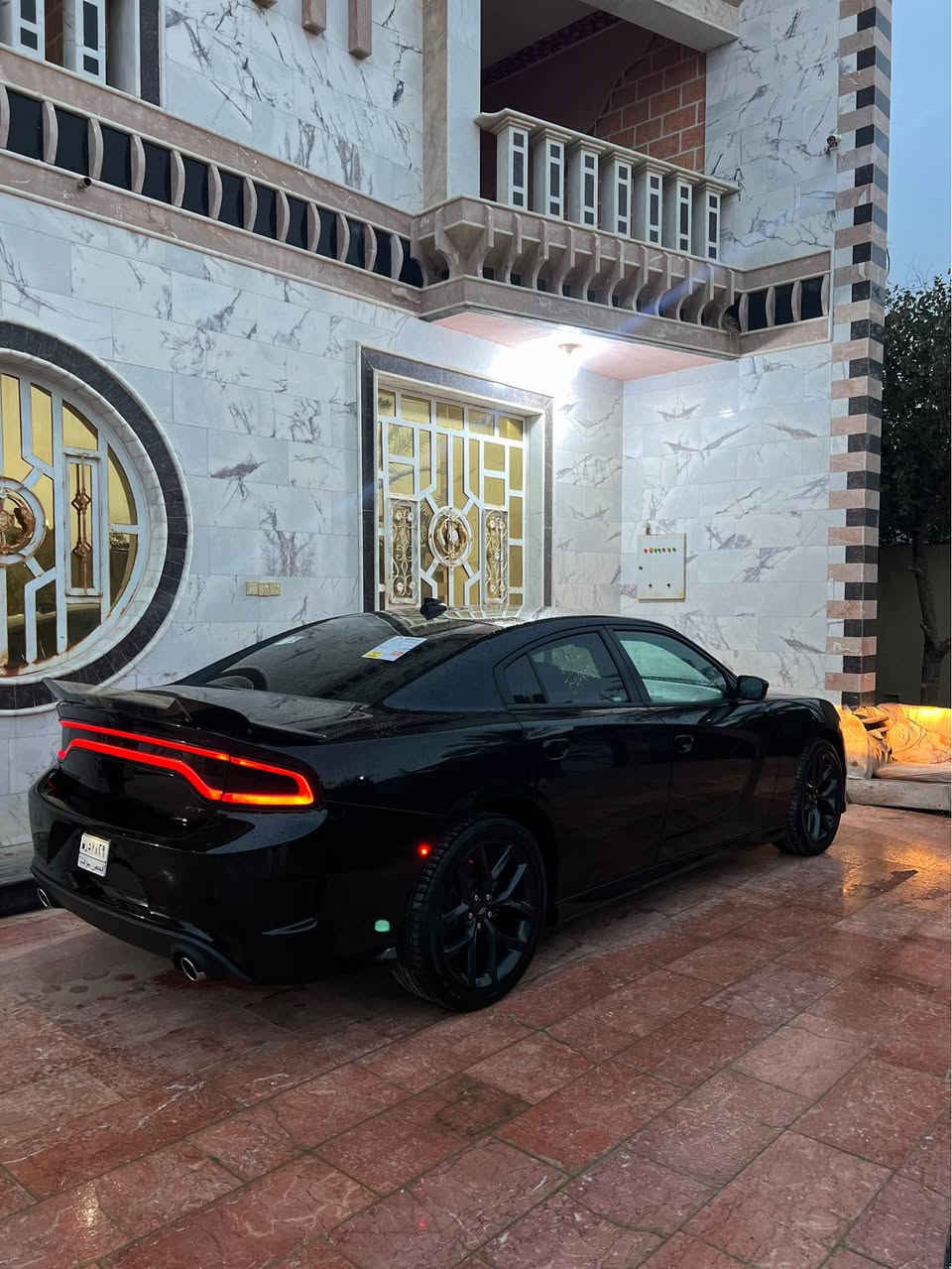 دوج جارجــــــر  GT بلاص
فول ماعدا الفتحه 
موديــل 2022✔️ 
شاشه كبيره 
كامره دواره 
دشبول تطريز 
داخل جلد + شامو حضن بلاد ✔️
كشن خزن ذاكره 
 تدفئه  تبريد بلكشنات 💺 ♨️❄️
الكشنات الخلفيه تدفئه ♨️
كراســــي 💺 2 كهرباء ⚡
ستيرن گهــــــرباء ⚡ + تدفئة 
شفتات ســــتيرن 
تشغيل عن بعــــ✅ــــد ↩️
گشافات لــــــــد 🔅 
حساسات خلفية ✔️
نقط عمياء بلـــمري ✔️
هيترات بلمري ♨️
المري قلابه عند الرجوع 
مكينه 6 سلندر  360
سستم سماعات ILPINE
وبعد بيهه هواي مواصفات 
السياره جديده جدآ 
السياره حالين في البصره حرة بدون رقم  رقم فحص تترقم بكل المحافضات 
بيع او مراوس
للاستفسار اكثر حول السعر او اي تفاصيل اخرا   
                     *********** 
متوفر واتساب ✅ القرنة, البصرة
