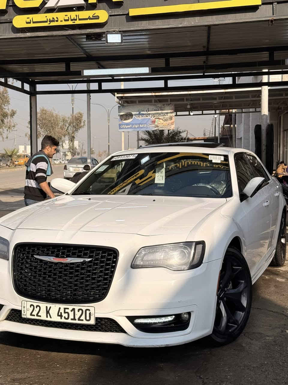 سلام عليكم سياره وبامه البيع  السياره شركة هارلم جديده ما تصرف ربع عليها جاهز ومن كلشي              
السياره آكلين 
رقم اربيل 
كلها شرط من الدعاميه  إلى الدعاميه 
سعر 260 وبيها مجال مال جيتك 
رقم ***********
