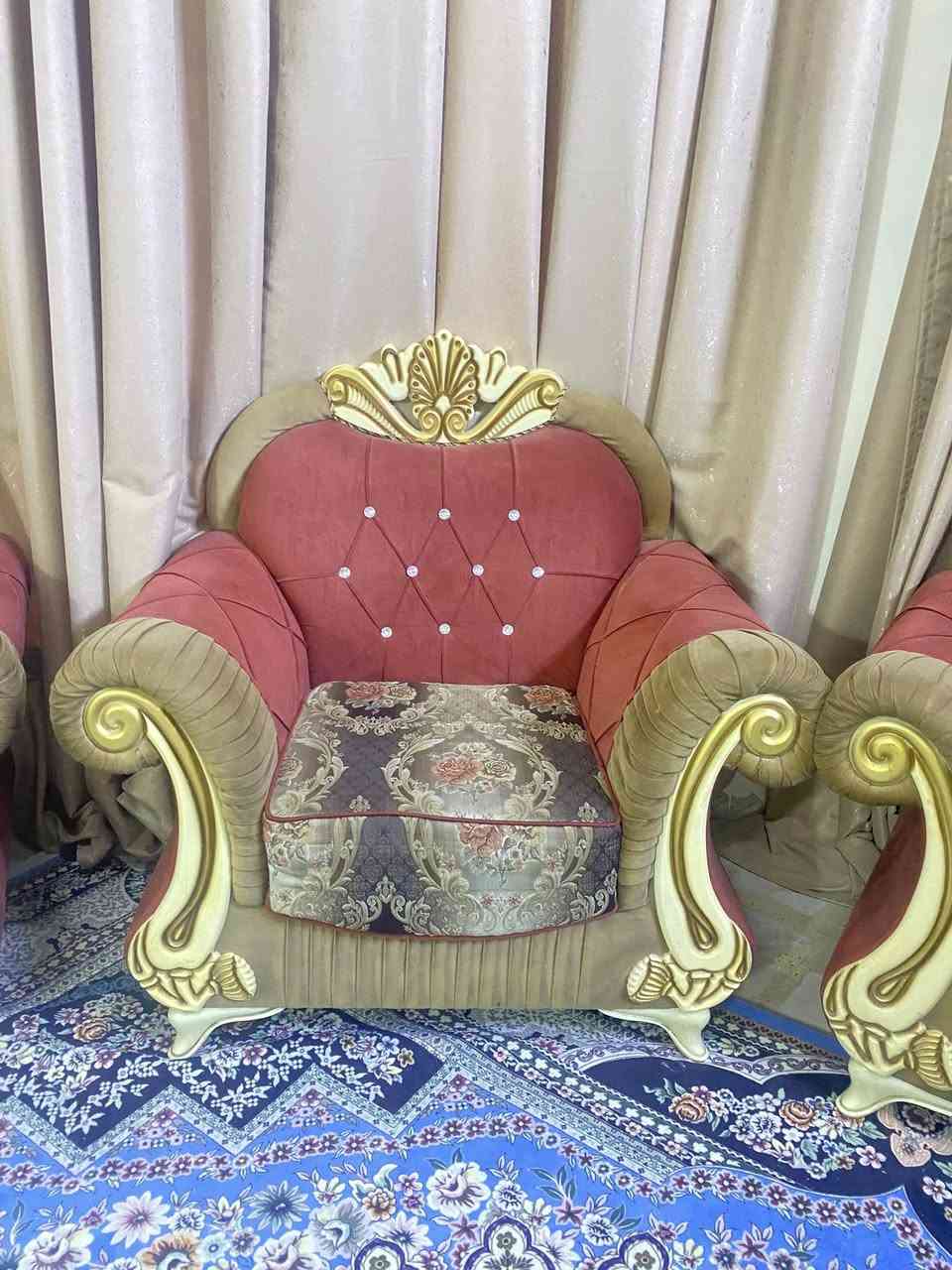 تخم ١٠ مقاعد المكان بلديات سعر ٢٥٠ الف 
*********** الحاله نظيف جداً
