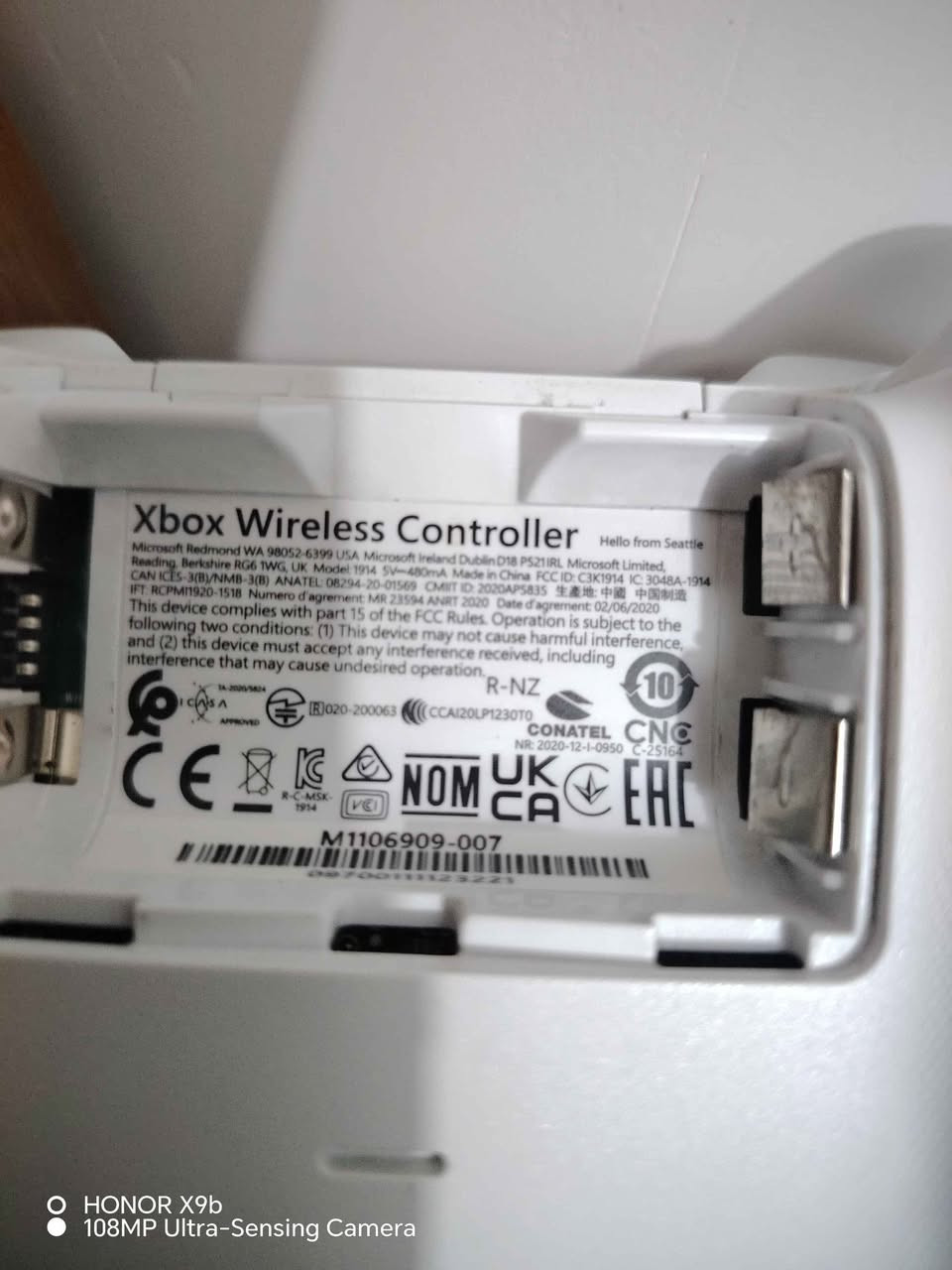 جوستك اكس بوكس سيريس اكس ابيض اصلي 
بيها درفت بالگير اليمين فقط كلشي مابيها تخبل

35الف وموجود توصيل
 او مراوس مع كيم سير كربلاء, العراق


**إذا كنت صاحب هذا الإعلان وتريد حذفه لأي سبب، رجاءا أرسل رسالة إلى الدعم الفني**