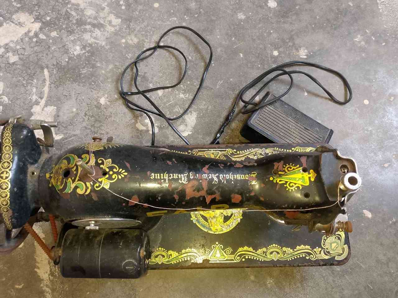 مكينة خياط فراشه

ماطوره شغال شرط
عيبه بس ماتلقط

40وبيه مجال


**إذا كنت صاحب هذا الإعلان وتريد حذفه لأي سبب، رجاءا أرسل رسالة إلى الدعم الفني**